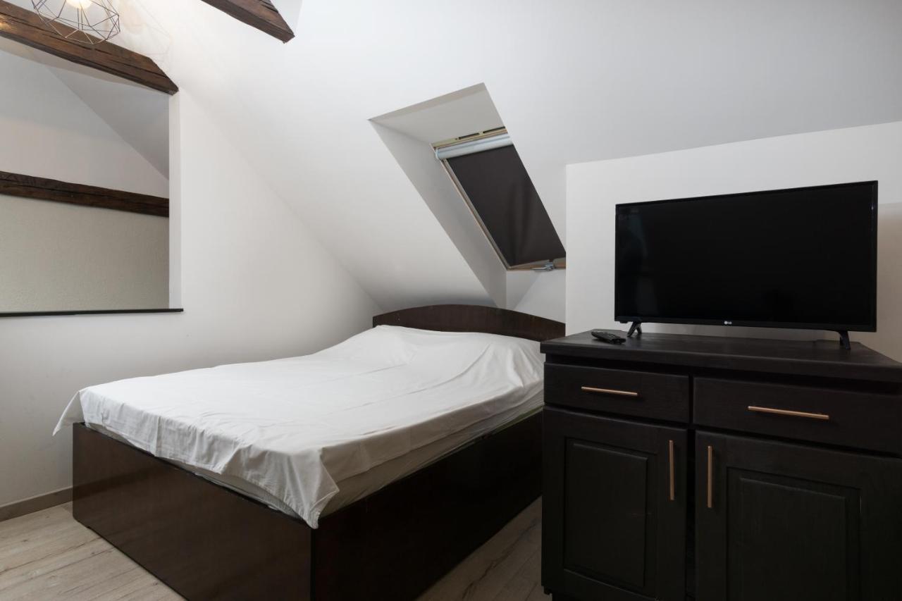 House 54 Hotell Braşov Eksteriør bilde