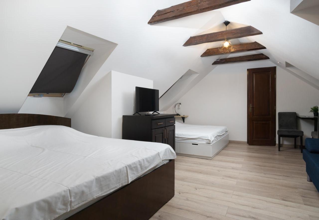 House 54 Hotell Braşov Eksteriør bilde